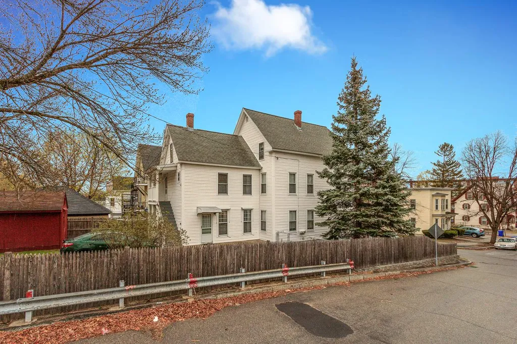 99 Dionne Drive Manchester NH 03102