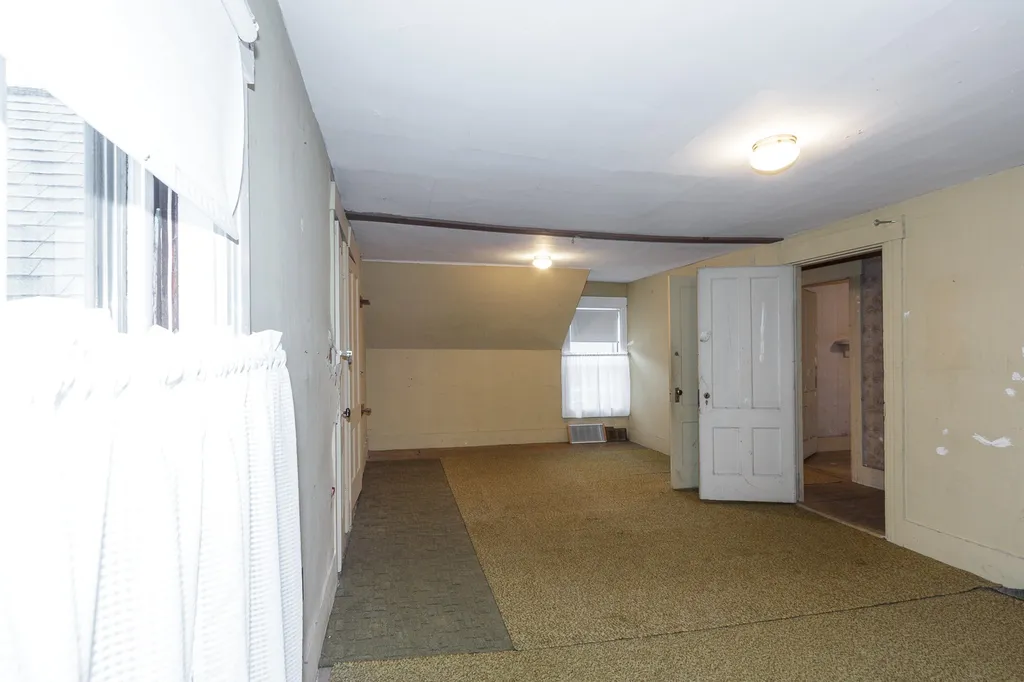99 Dionne Drive Manchester NH 03102
