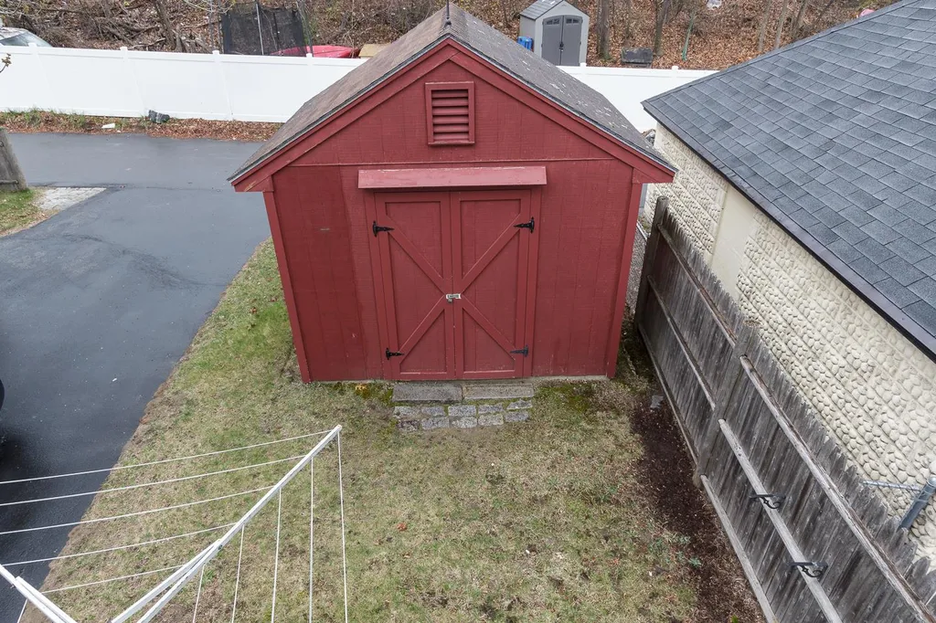 99 Dionne Drive Manchester NH 03102