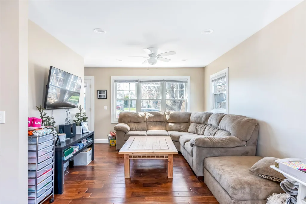 397 Ethan Allen Parkway Burlington VT 05408