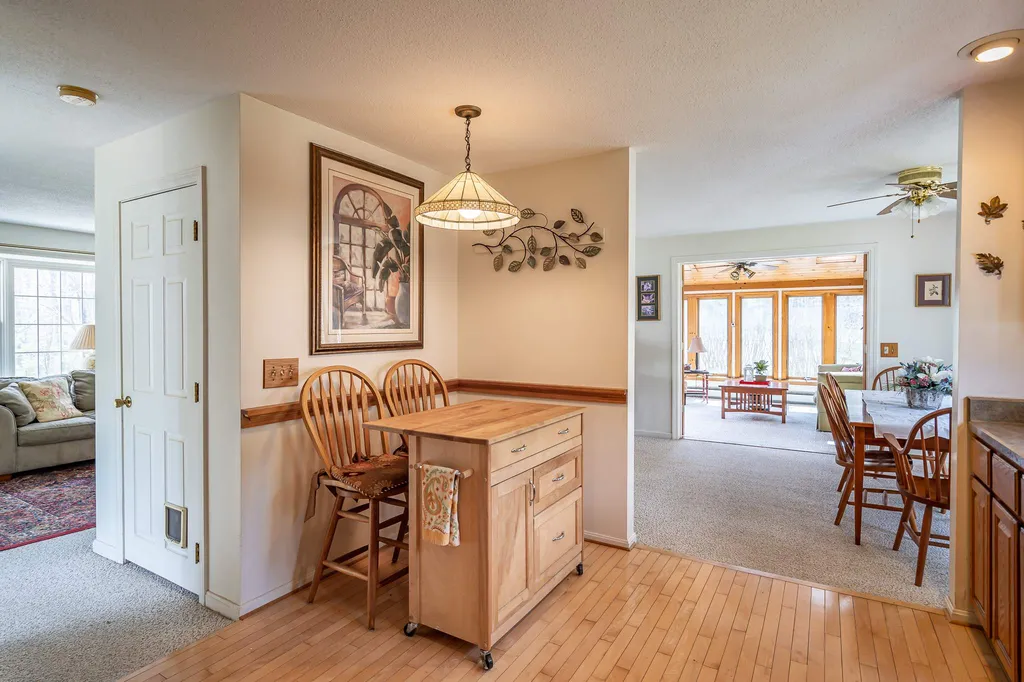 7 Brays Lane Amherst NH 03031