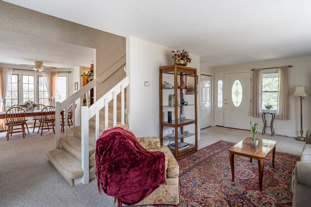 7 Brays Lane Amherst NH 03031