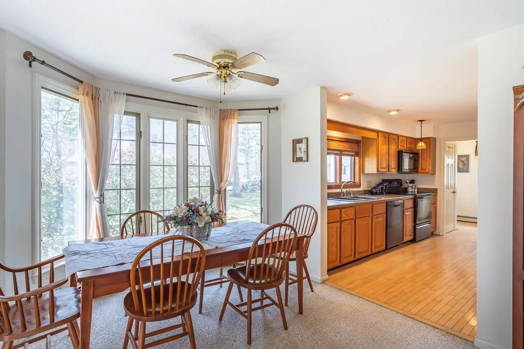 7 Brays Lane Amherst NH 03031
