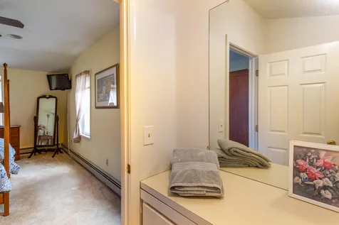7 Brays Lane Amherst NH 03031