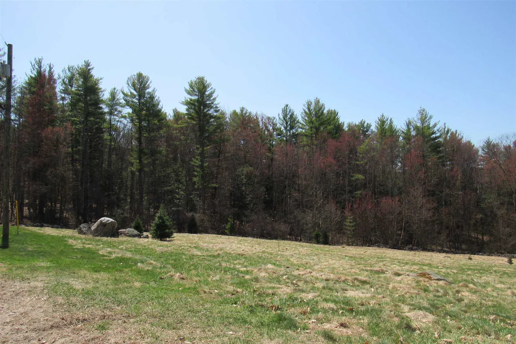 Apple Tree Lane Hopkinton NH 03229