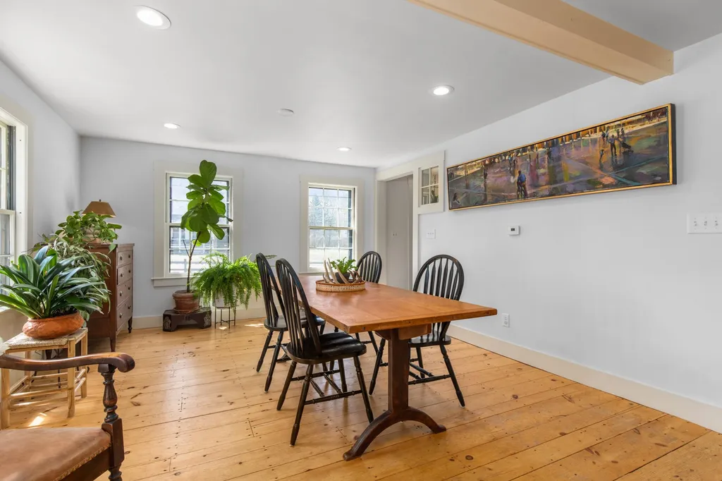 68 Dover Road Eliot ME 03903