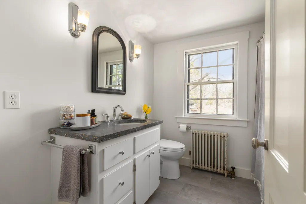 68 Dover Road Eliot ME 03903