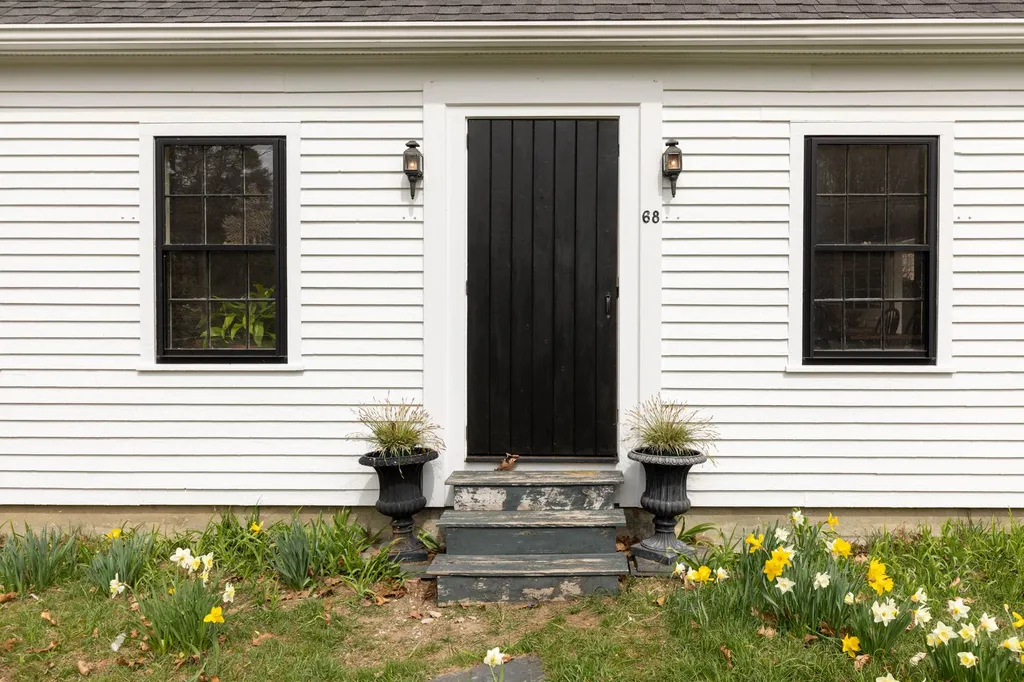 68 Dover Road Eliot ME 03903