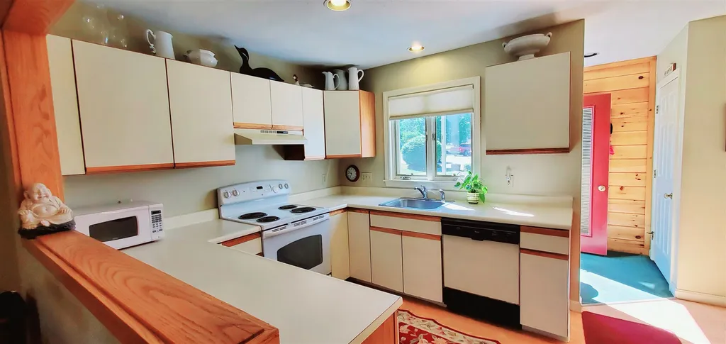 18 Circle Drive Ashland NH 03217