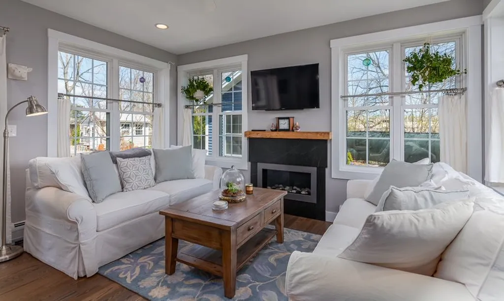 12 Leighton Road Dover NH 03820