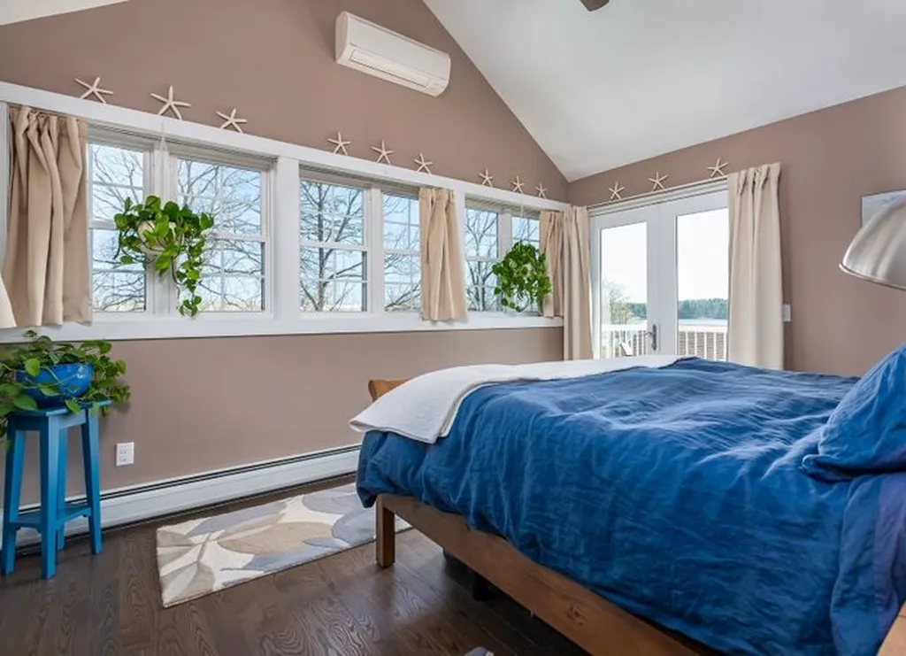12 Leighton Road Dover NH 03820