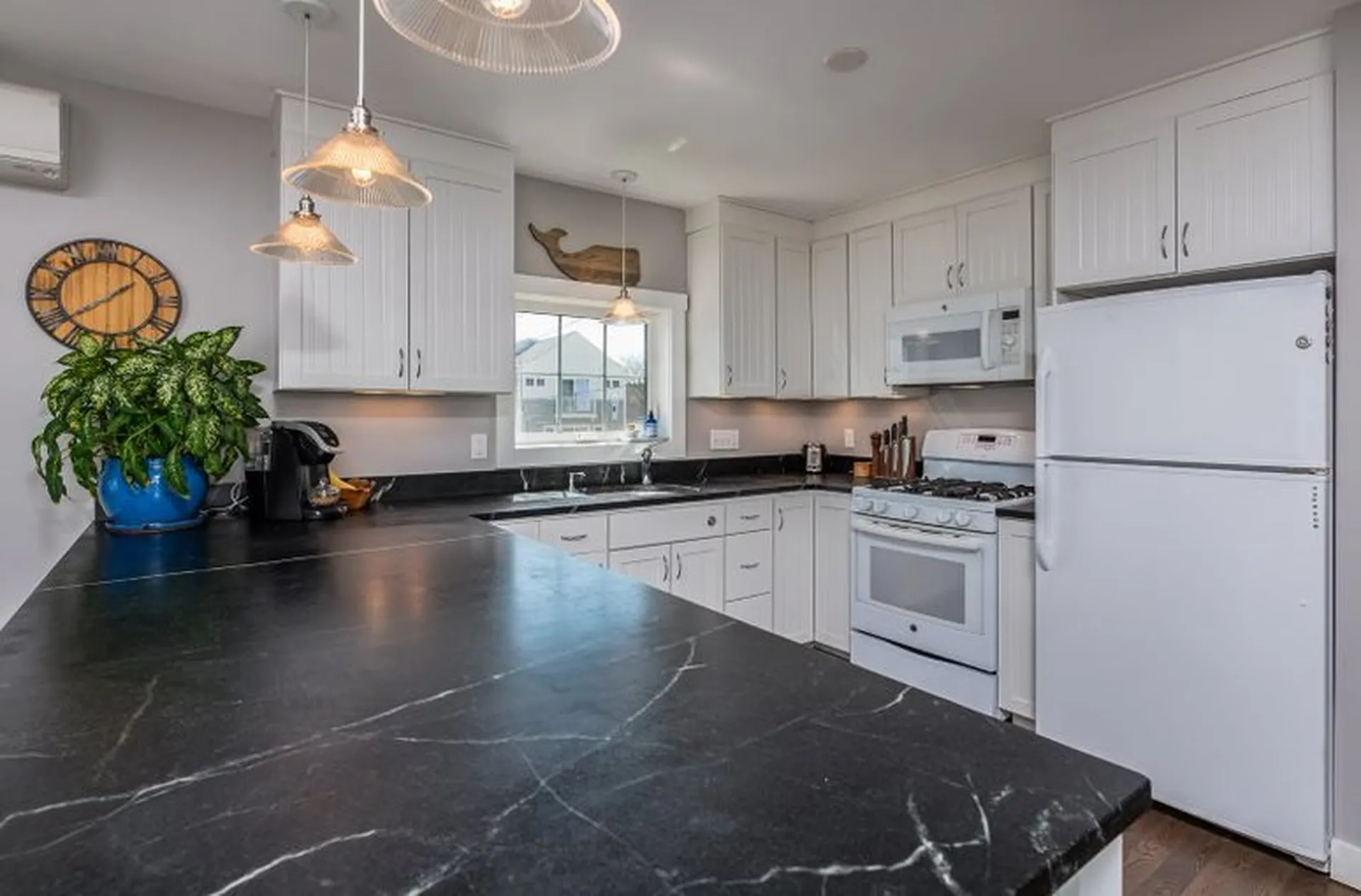 12 Leighton Road Dover NH 03820