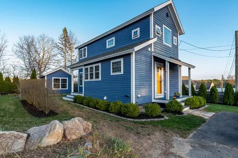 12 Leighton Road Dover NH 03820