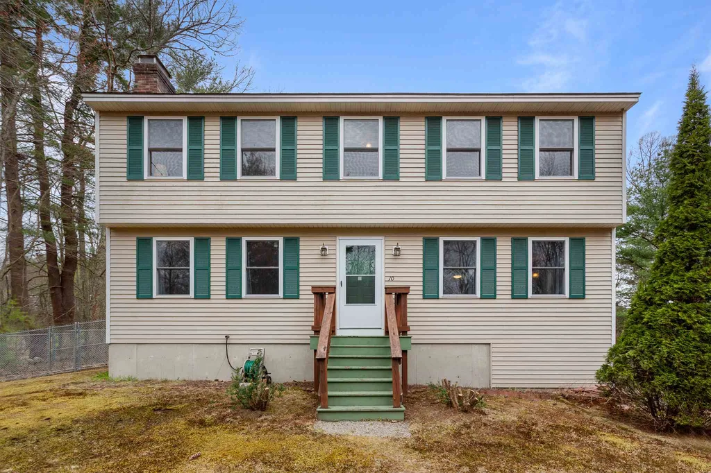 10 Wellington Drive Hampstead NH 03841