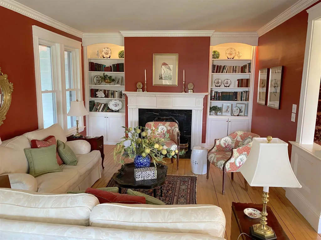 63 Sewall Road Wolfeboro NH 03894