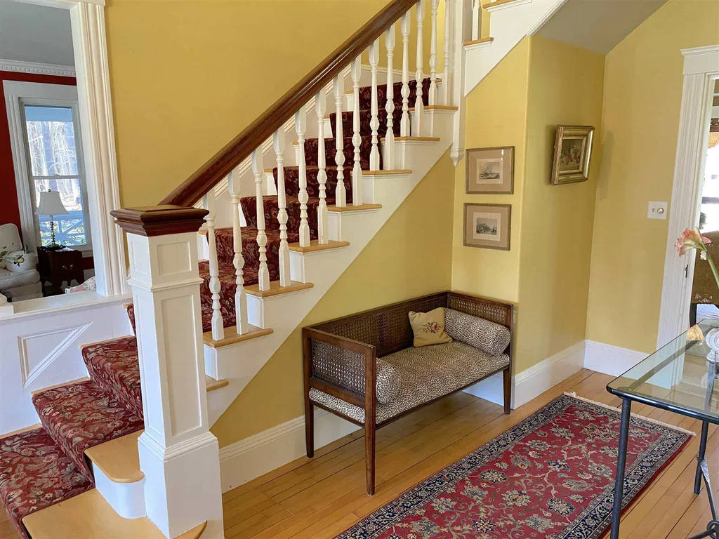 63 Sewall Road Wolfeboro NH 03894