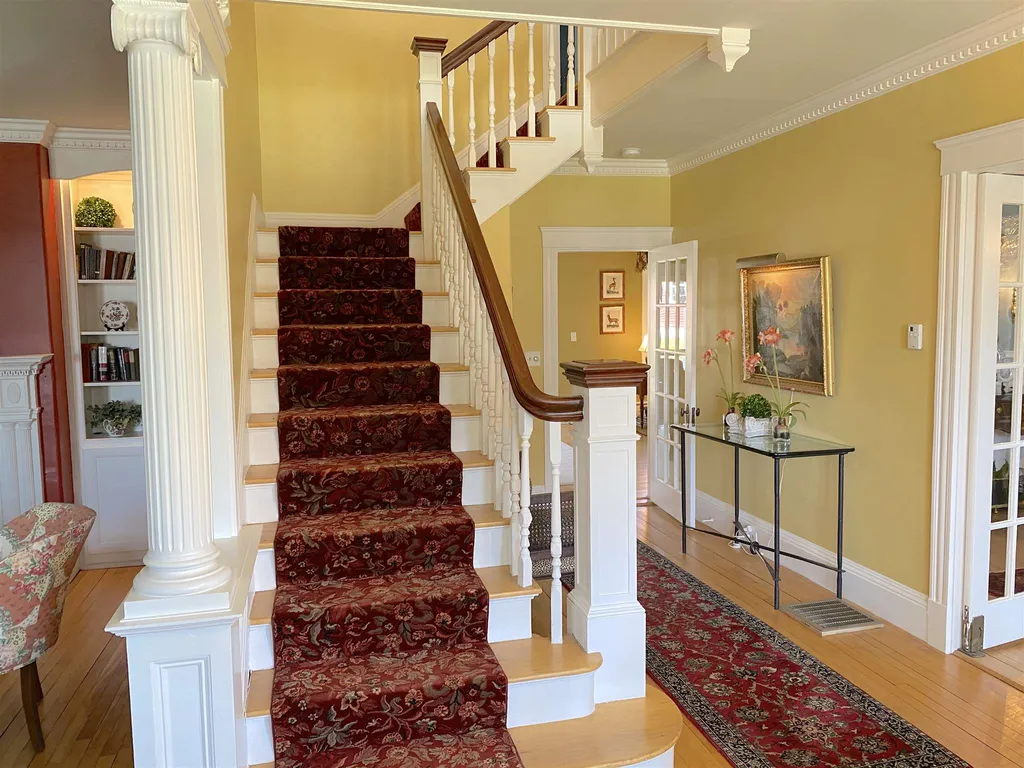 63 Sewall Road Wolfeboro NH 03894
