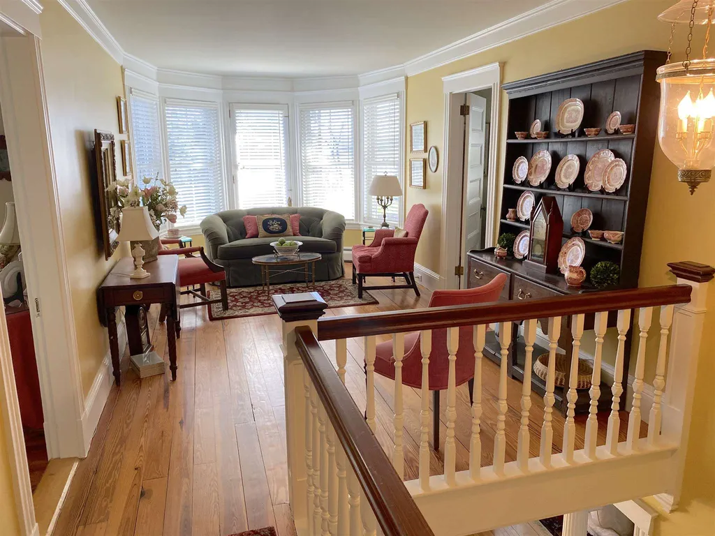63 Sewall Road Wolfeboro NH 03894