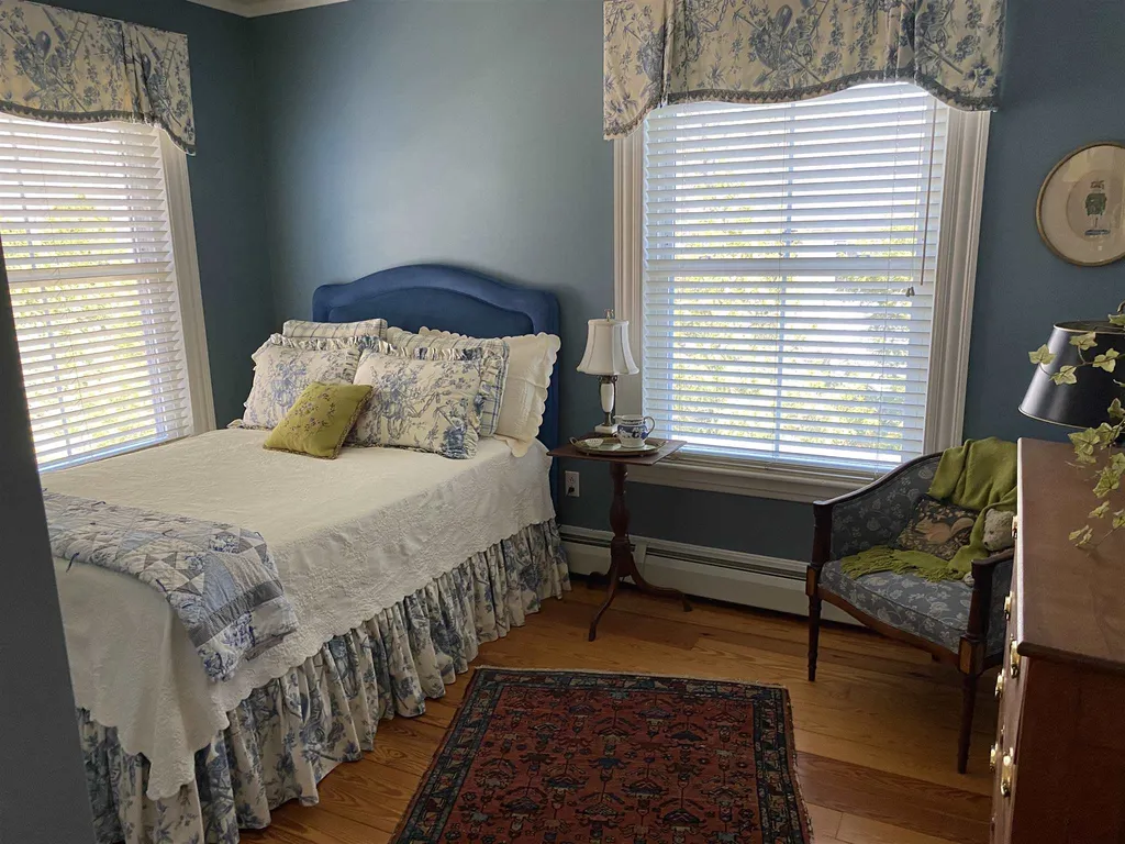 63 Sewall Road Wolfeboro NH 03894