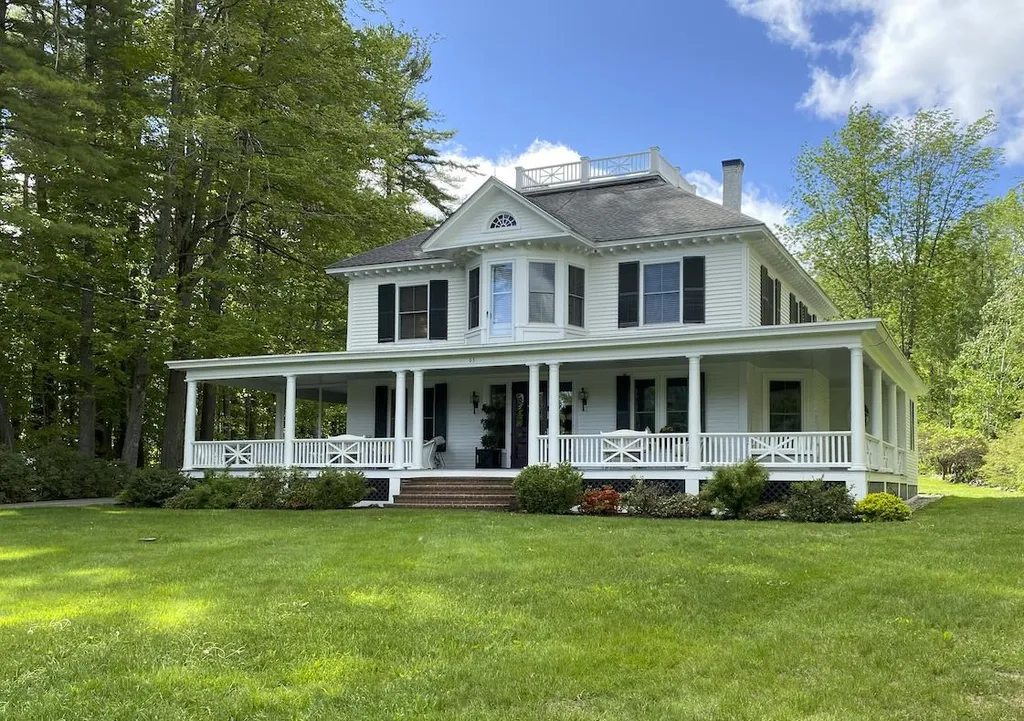 63 Sewall Road Wolfeboro NH 03894