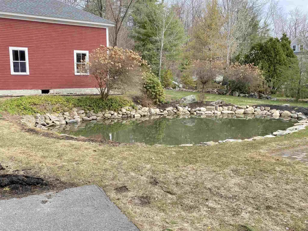 63 Sewall Road Wolfeboro NH 03894