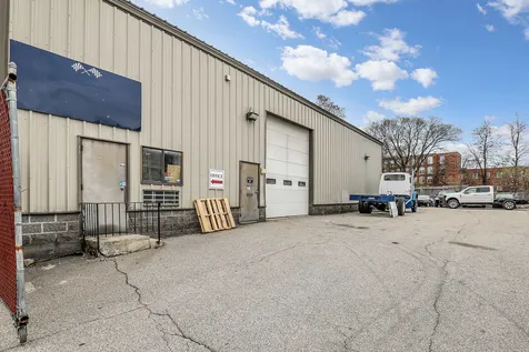 421 Harvard Street Manchester NH 03103