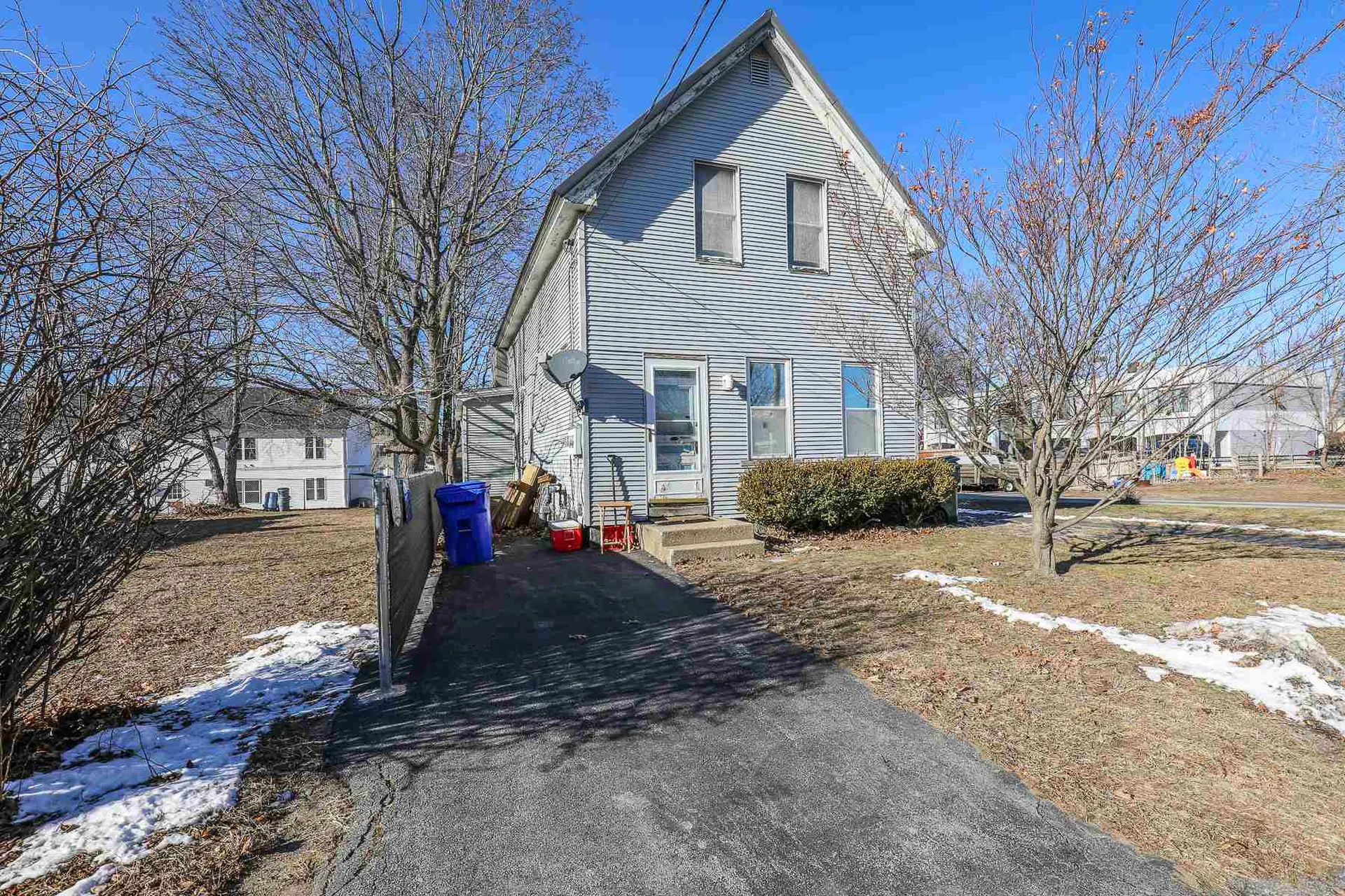 86 Lingard Street Manchester NH 03103