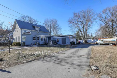 86 Lingard Street Manchester NH 03103