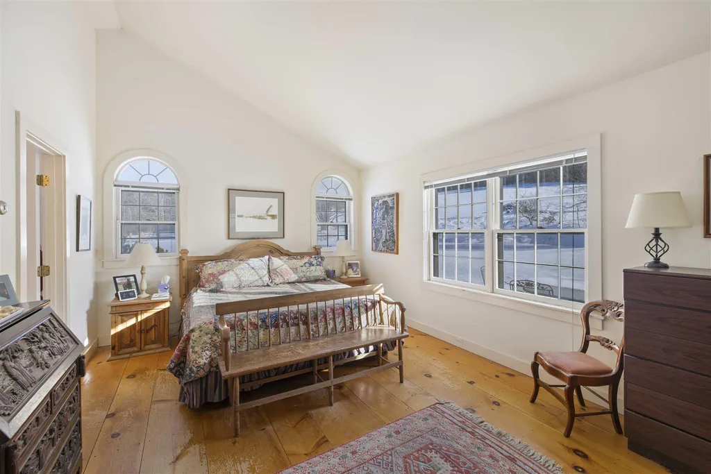 63 Hartwood Way Hartland VT 05048