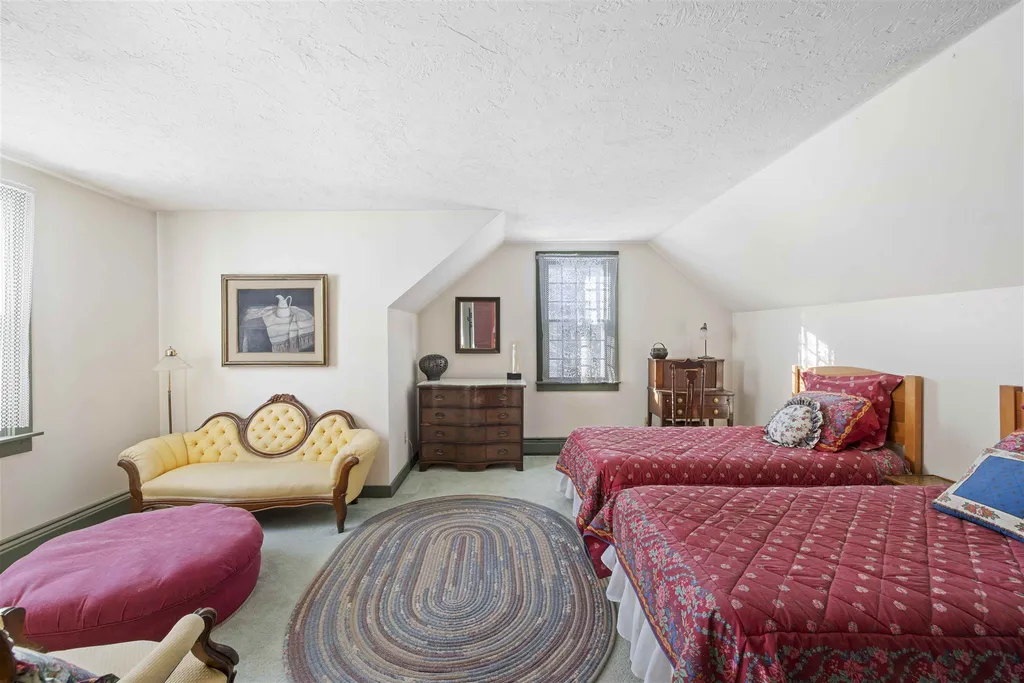 63 Hartwood Way Hartland VT 05048