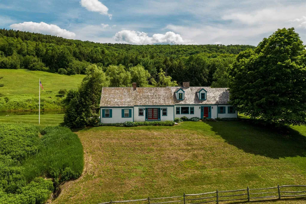 63 Hartwood Way Hartland VT 05048