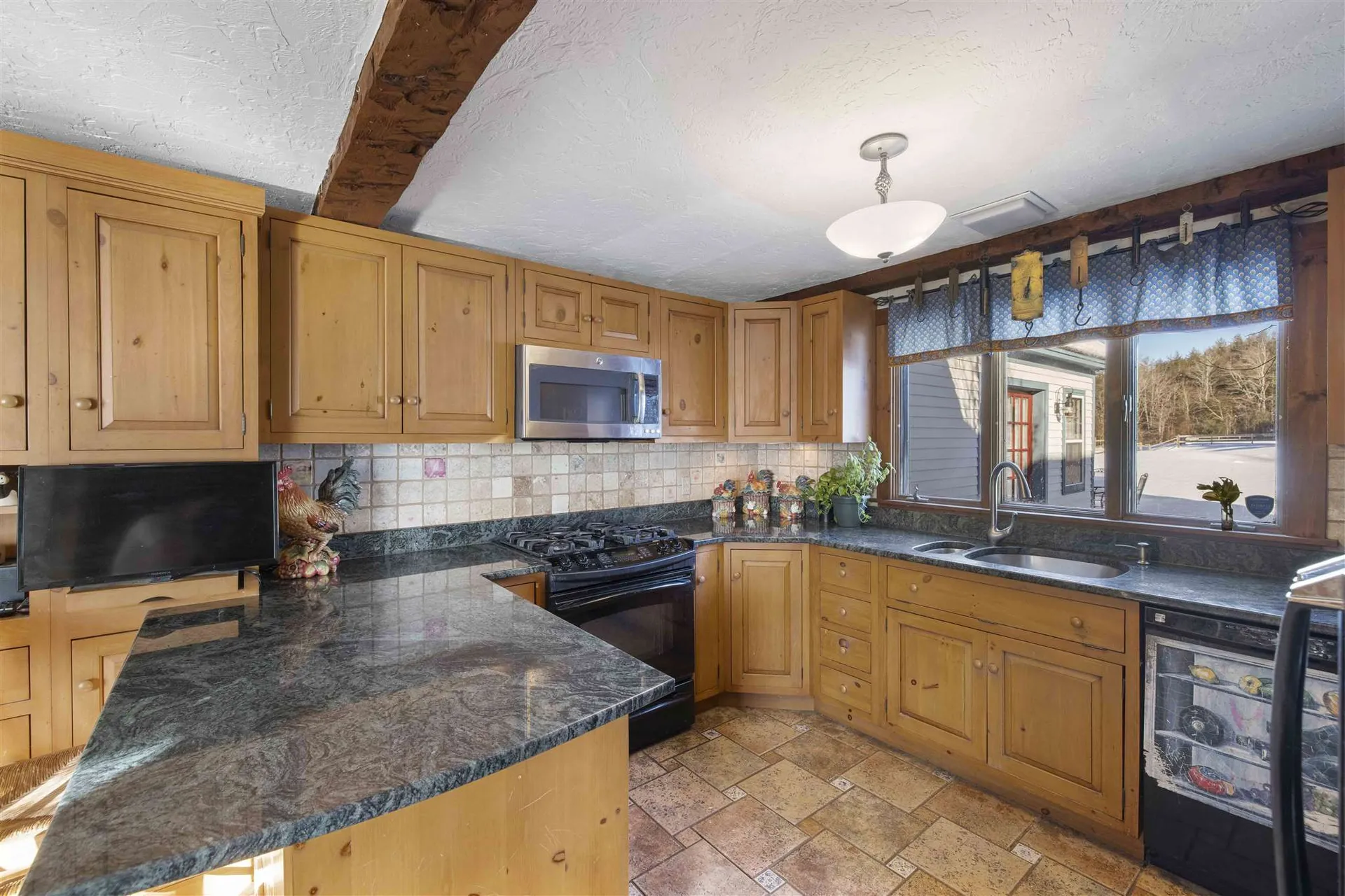 63 Hartwood Way Hartland VT 05048