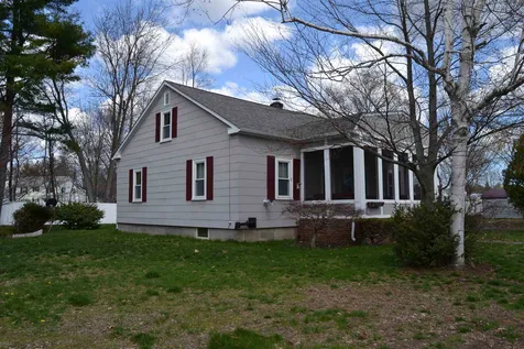 8 Laurier Street Somersworth NH 03878
