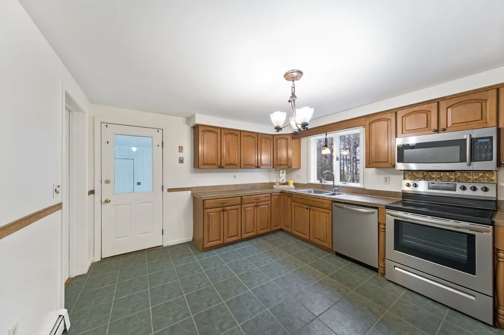 45 Sand Hill Road Gilford NH 03249