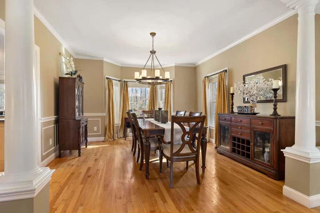 25 Squire Armour Road Windham NH 03087