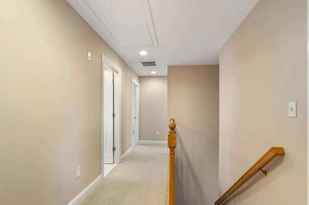 25 Squire Armour Road Windham NH 03087