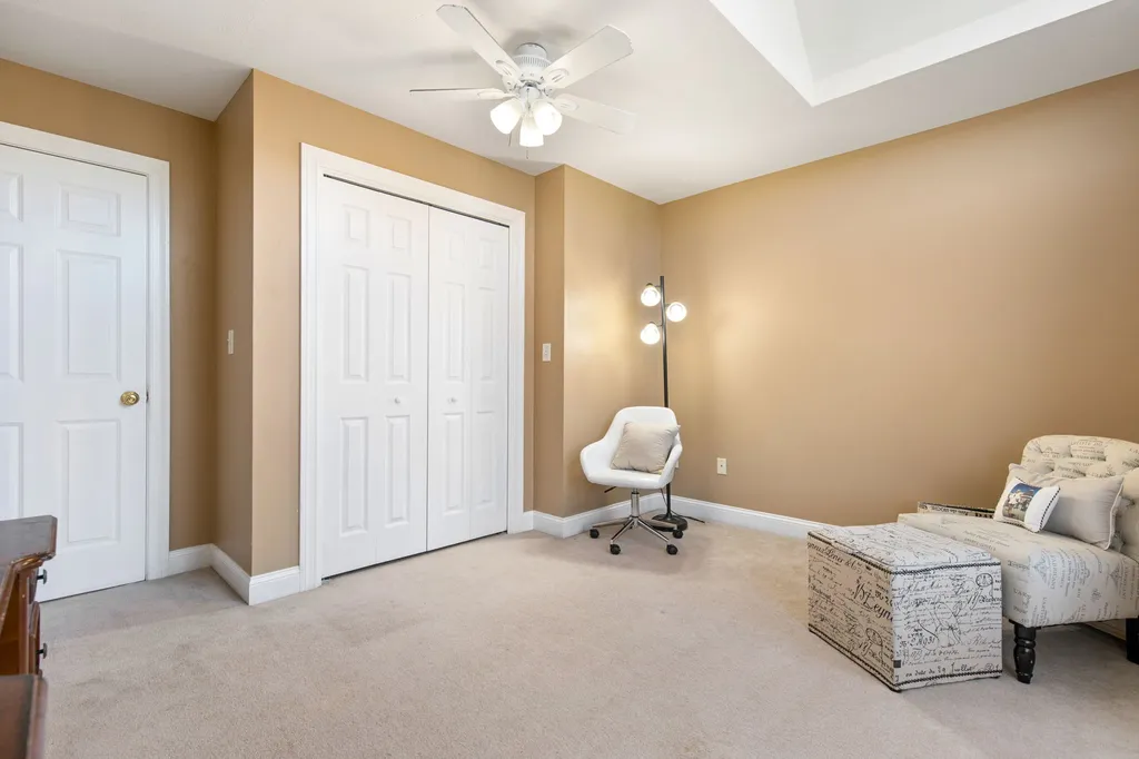 25 Squire Armour Road Windham NH 03087