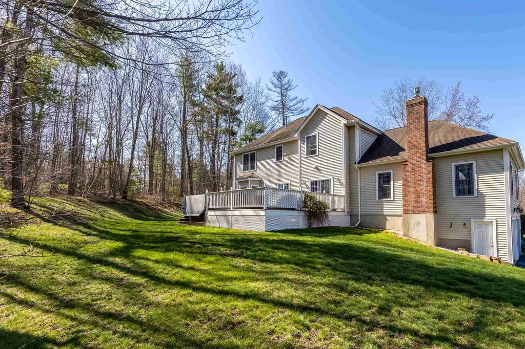 25 Squire Armour Road Windham NH 03087