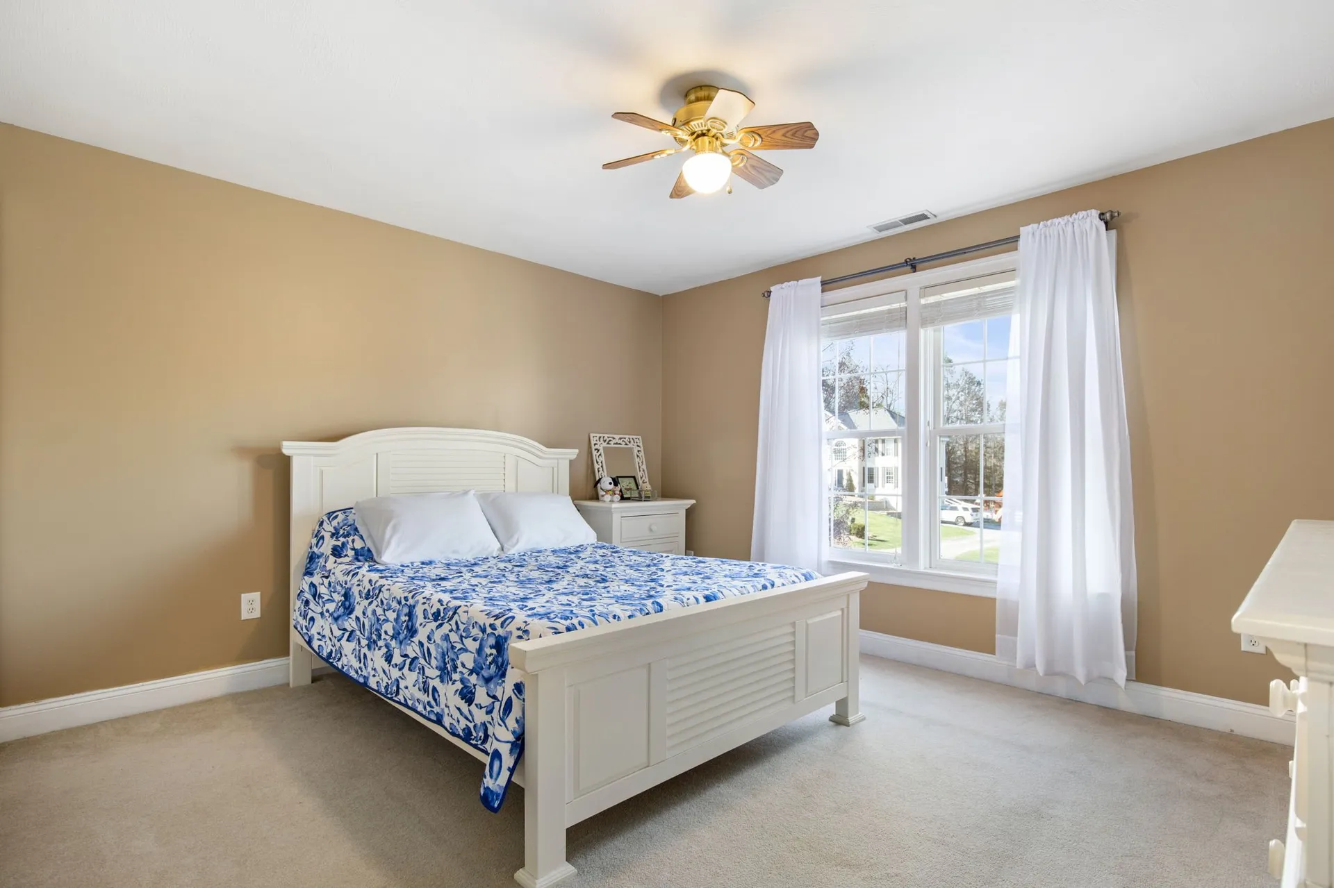 25 Squire Armour Road Windham NH 03087