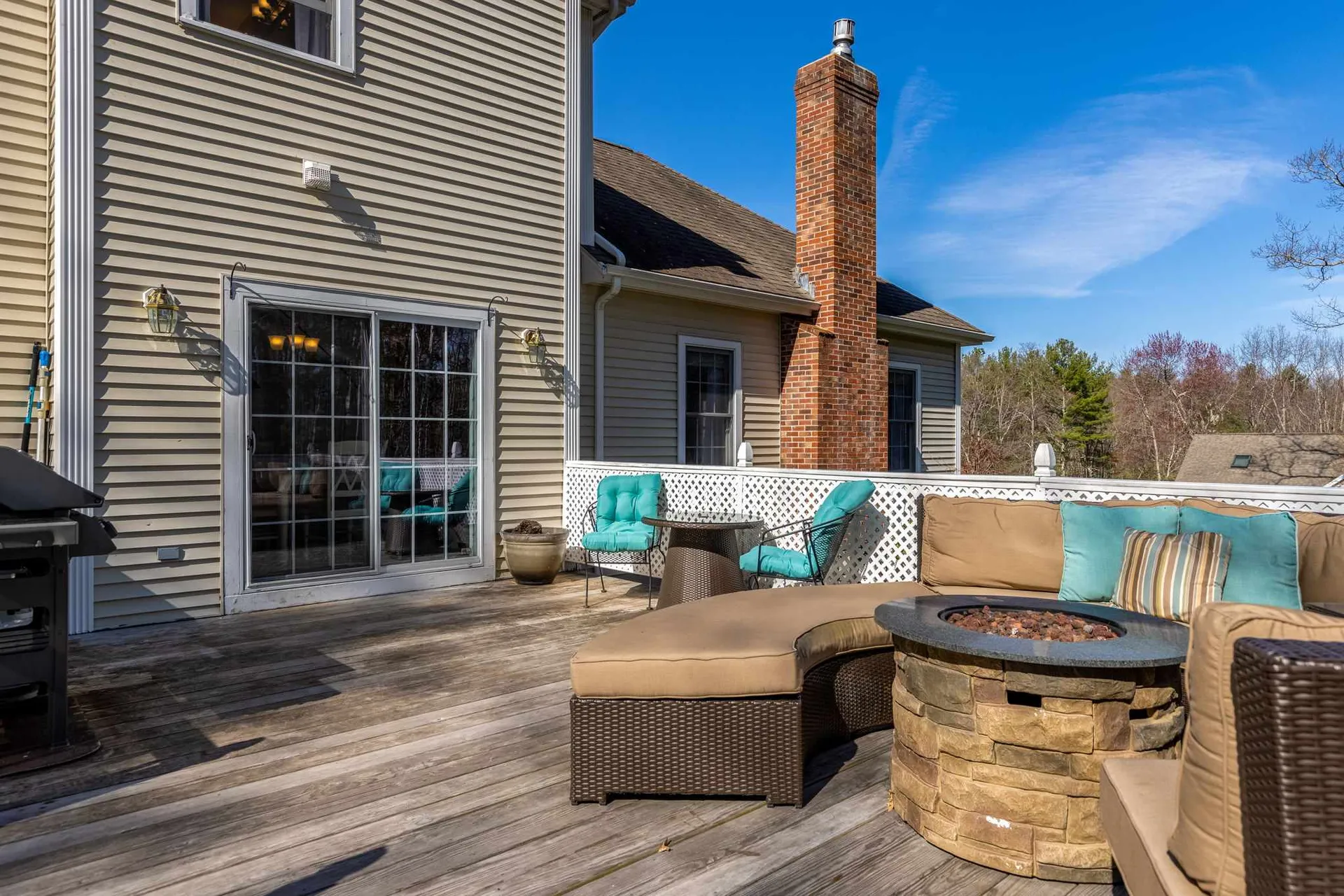 25 Squire Armour Road Windham NH 03087