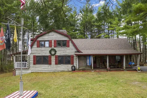 4 Regis Drive Pelham NH 03076