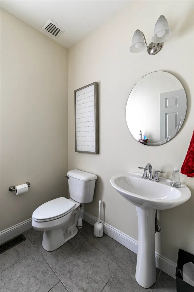 55 Sommerfield Avenue South Burlington VT 05403