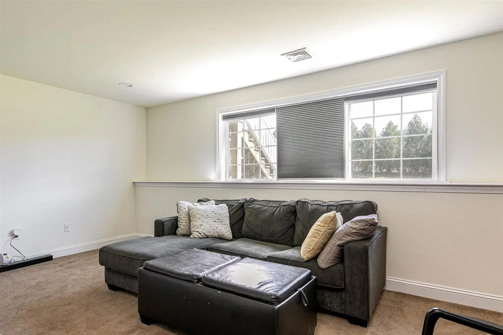 55 Sommerfield Avenue South Burlington VT 05403