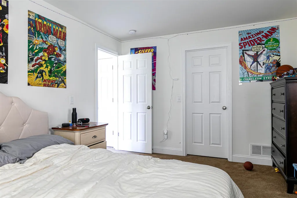 55 Sommerfield Avenue South Burlington VT 05403