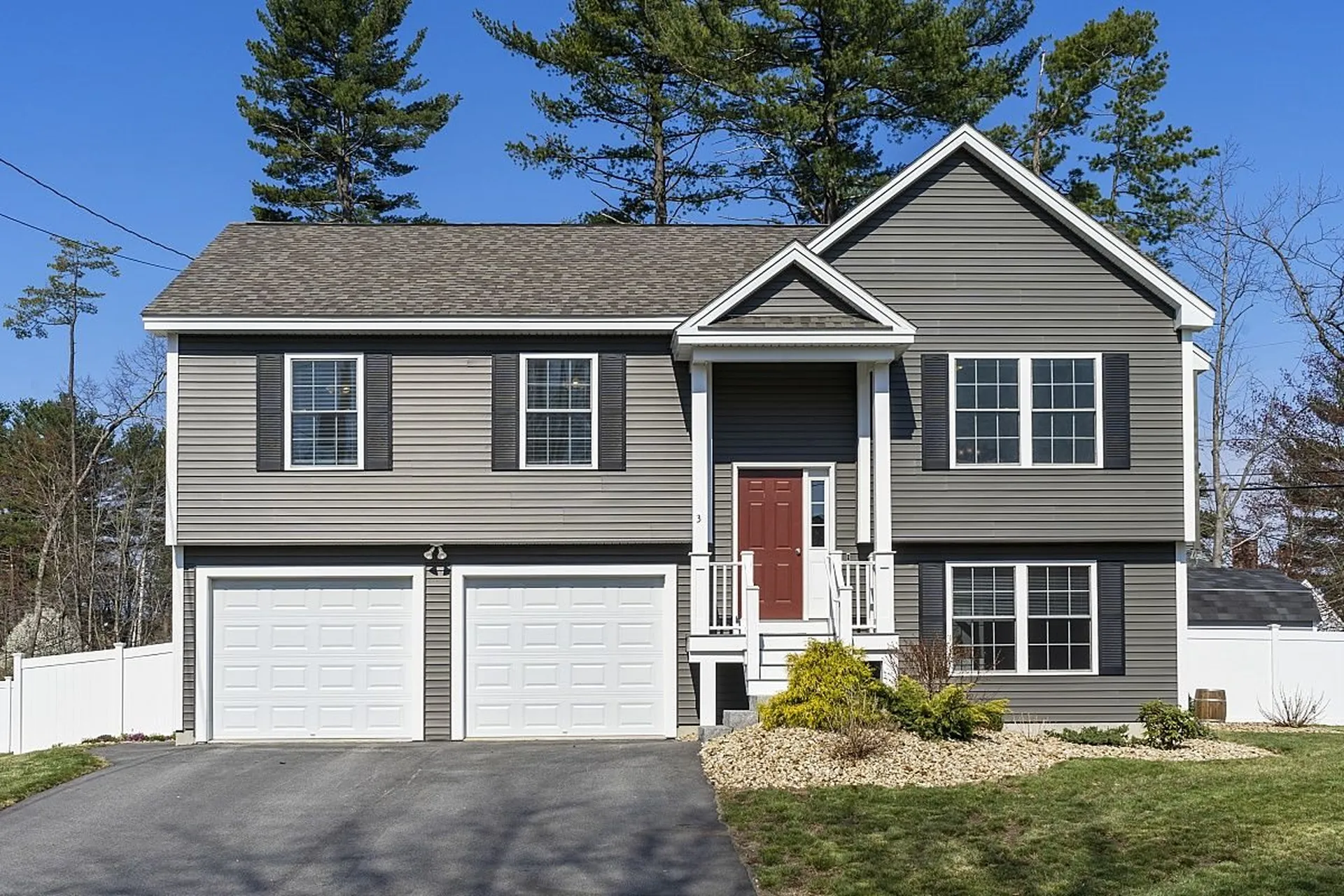 3 Lilac Street Hudson NH 03051