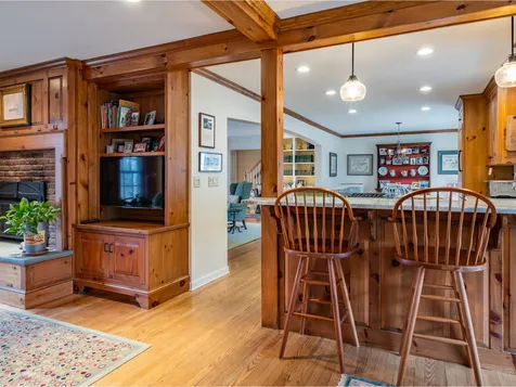 6 Summit Ridge Burlington VT 05401