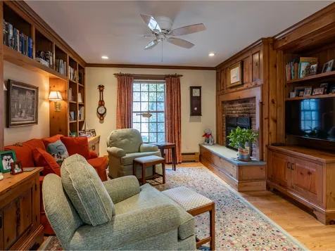6 Summit Ridge Burlington VT 05401
