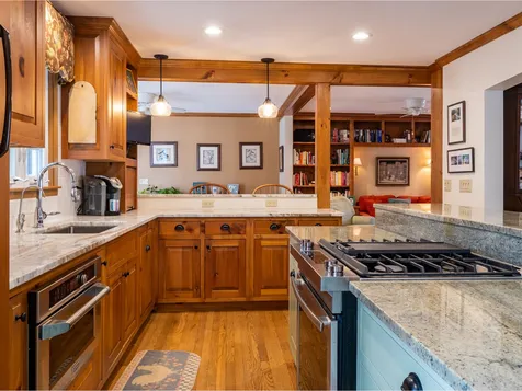 6 Summit Ridge Burlington VT 05401