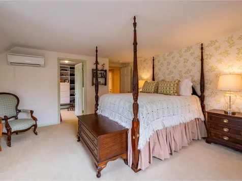6 Summit Ridge Burlington VT 05401