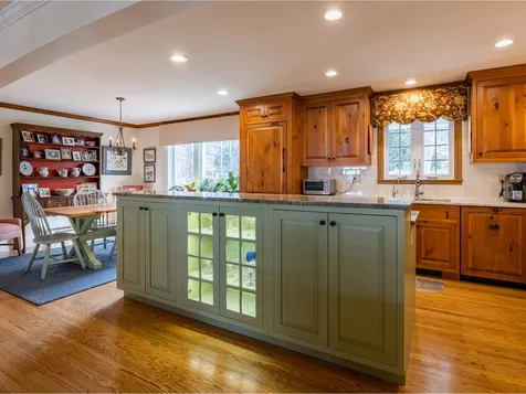 6 Summit Ridge Burlington VT 05401